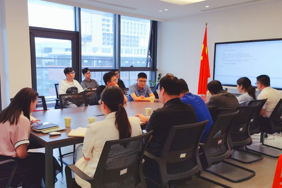 校企座谈会.jpg